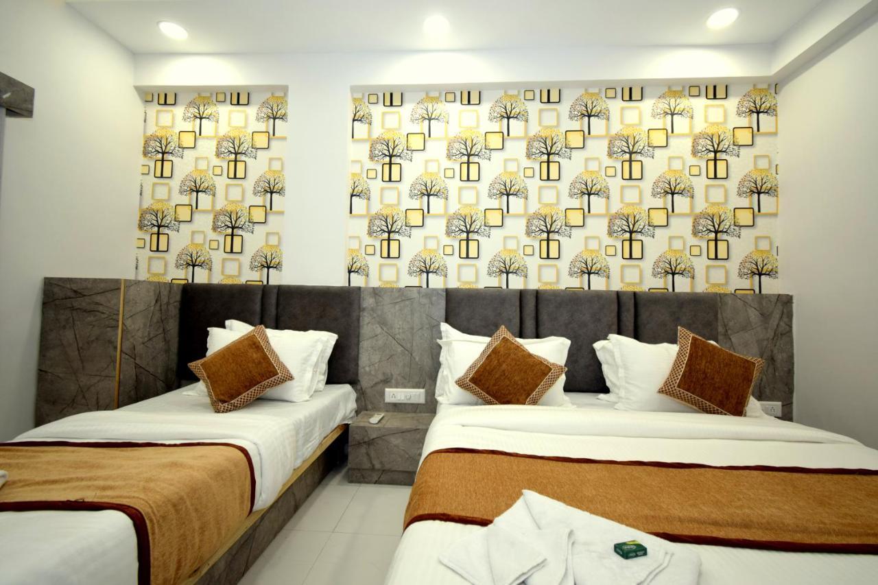 Hotel A1 Vastrapur Ахмедабад Экстерьер фото